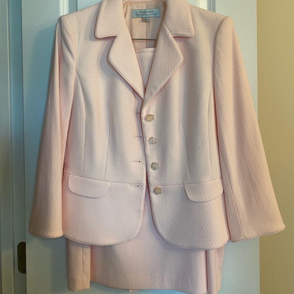 Women’s skirt and blazer